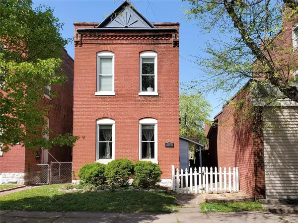 2007 Utah, St Louis, MO 63118