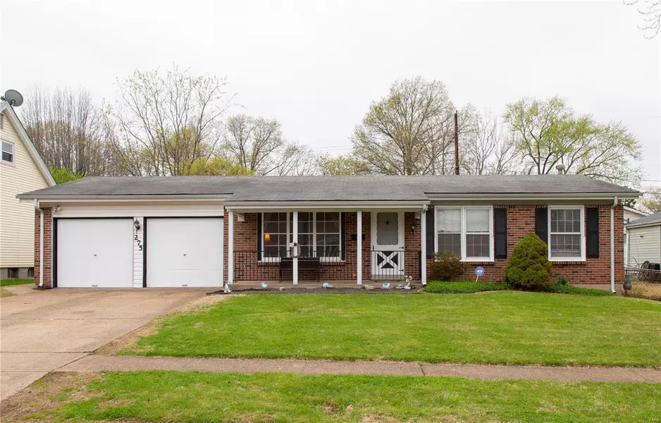 275 Birchlawn DR, Florissant, MO 63033