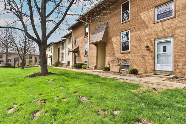 Ellisville, MO 63021,172 Carmel Woods DR