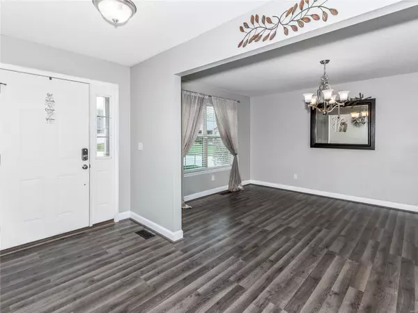 Maryville, IL 62062,101 Derby LN