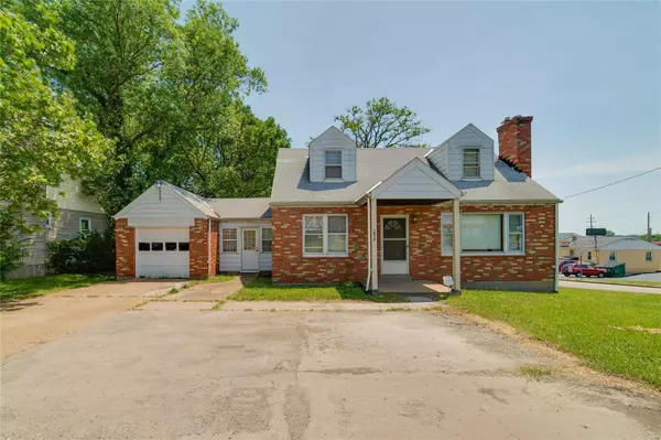 1812 N Warson RD, St Louis, MO 63114