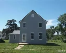102 E Jackson AVE, Owensville, MO 65066