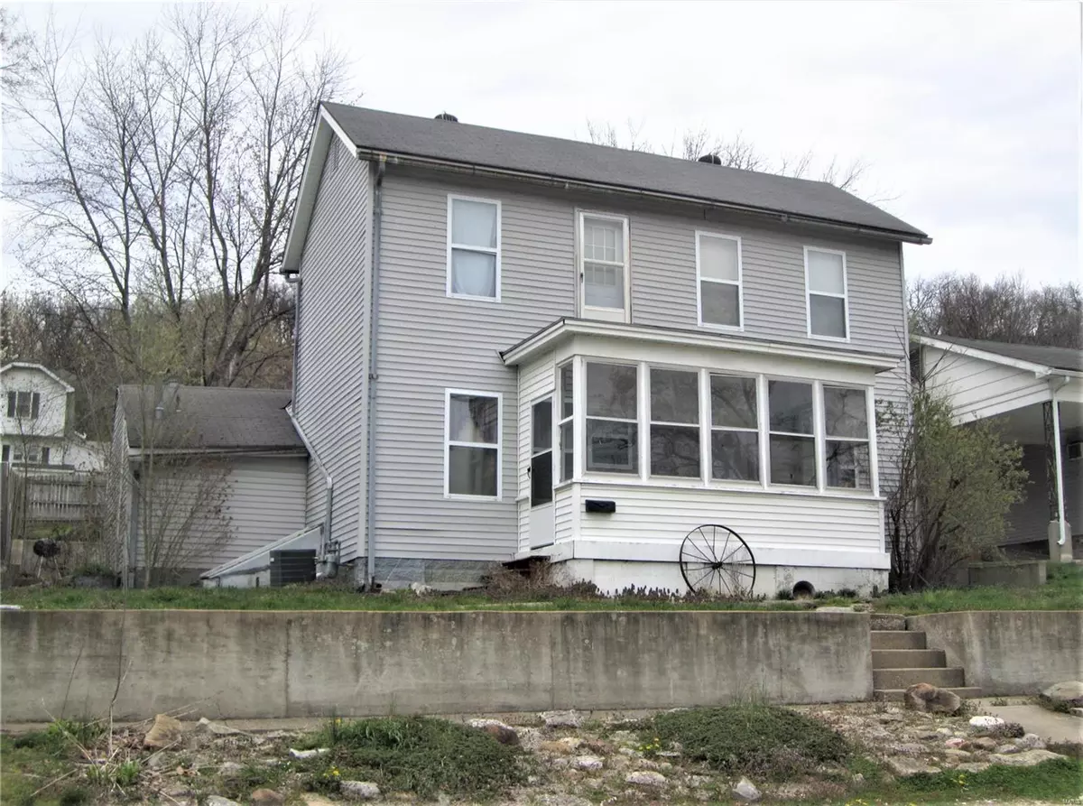 Louisiana, MO 63353,1211 Tennessee ST