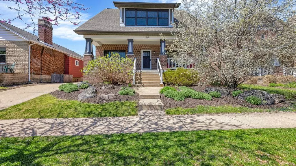 1061 Yale AVE, St Louis, MO 63117