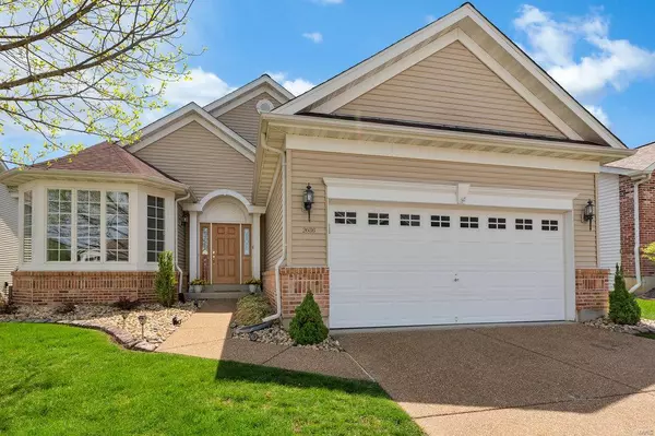 2036 Hawks Landing, Lake St Louis, MO 63367