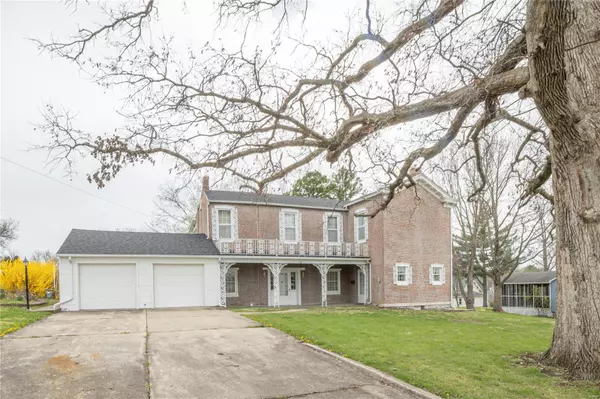 Paris, MO 65275,135 Bodine ST