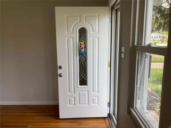 St Ann, MO 63074,11017 Saint Girard