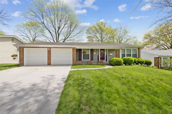 Webster Groves, MO 63119,642 Lilac AVE