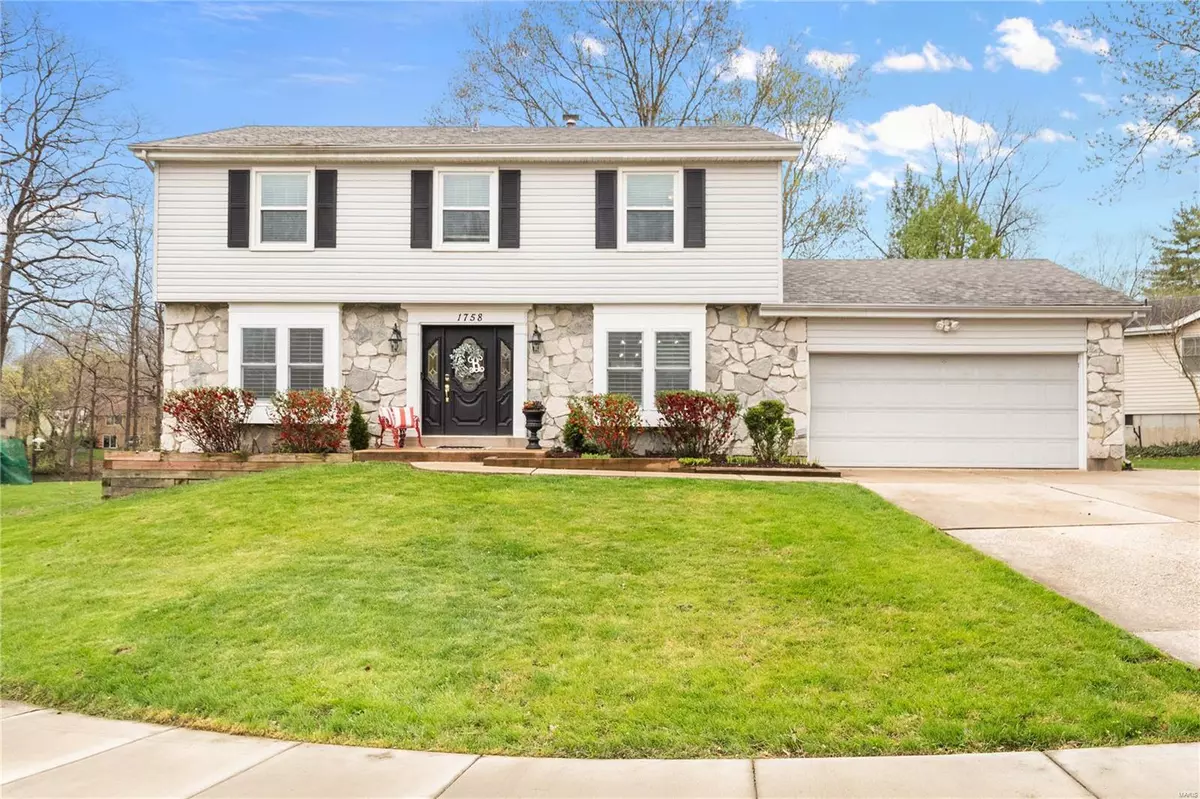 Chesterfield, MO 63017,1758 Orchard Hill DR