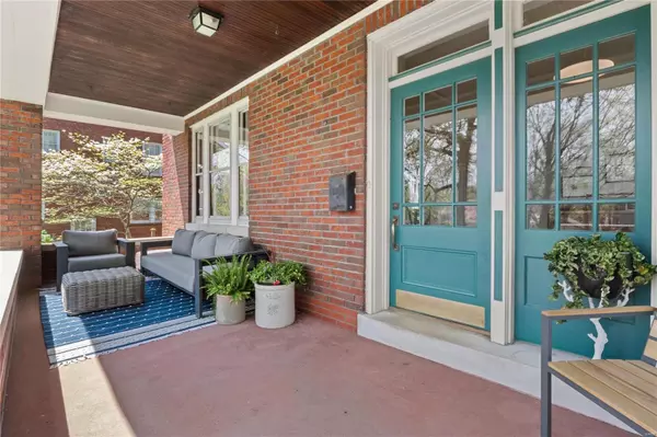 Webster Groves, MO 63119,135 N Bompart AVE