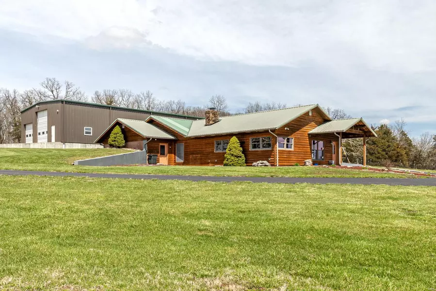 14410 NATIVE DR, Phillipsburg, MO 65722