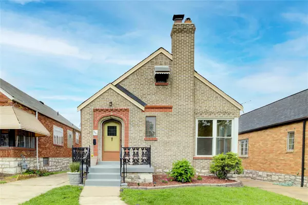 3827 Sulphur AVE, St Louis, MO 63109