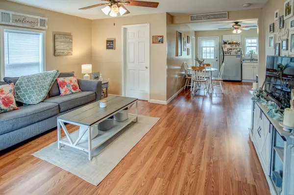 Wood River, IL 62095,566 Wilson AVE