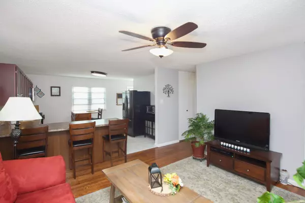 Maryland Heights, MO 63043,2842 Foxwood DR