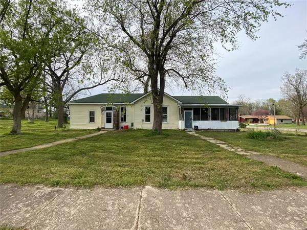 385 Spiller, Lebanon, MO 65536