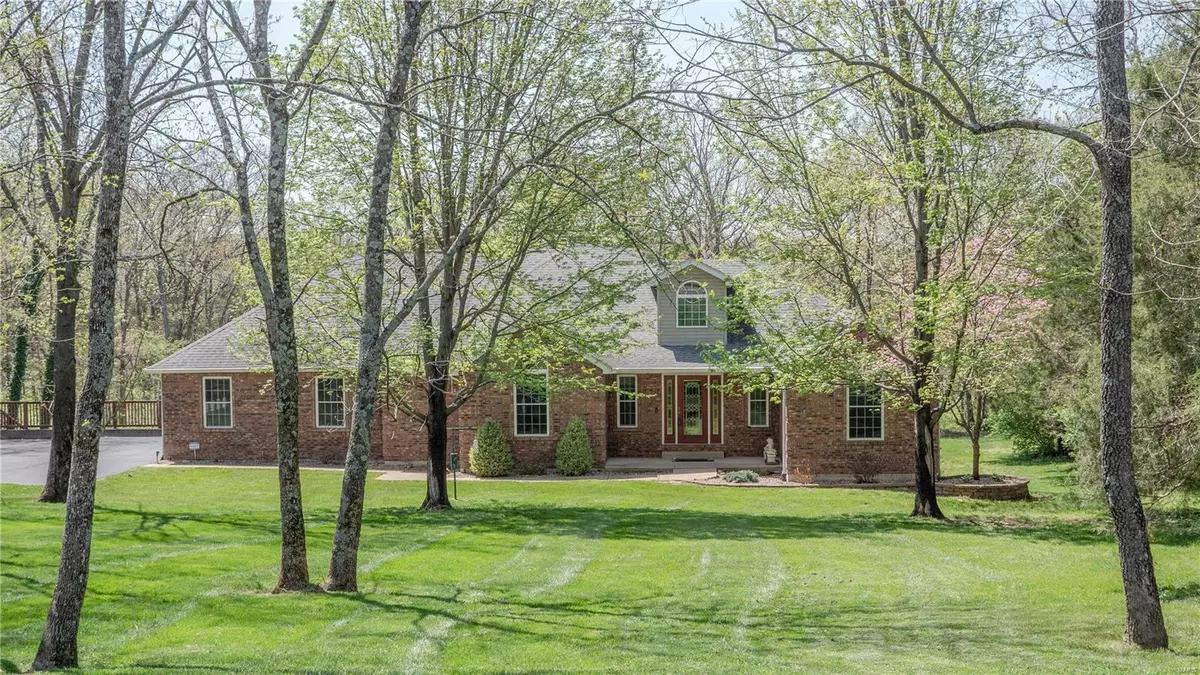 Washington, MO 63090,165 Country Squire LN
