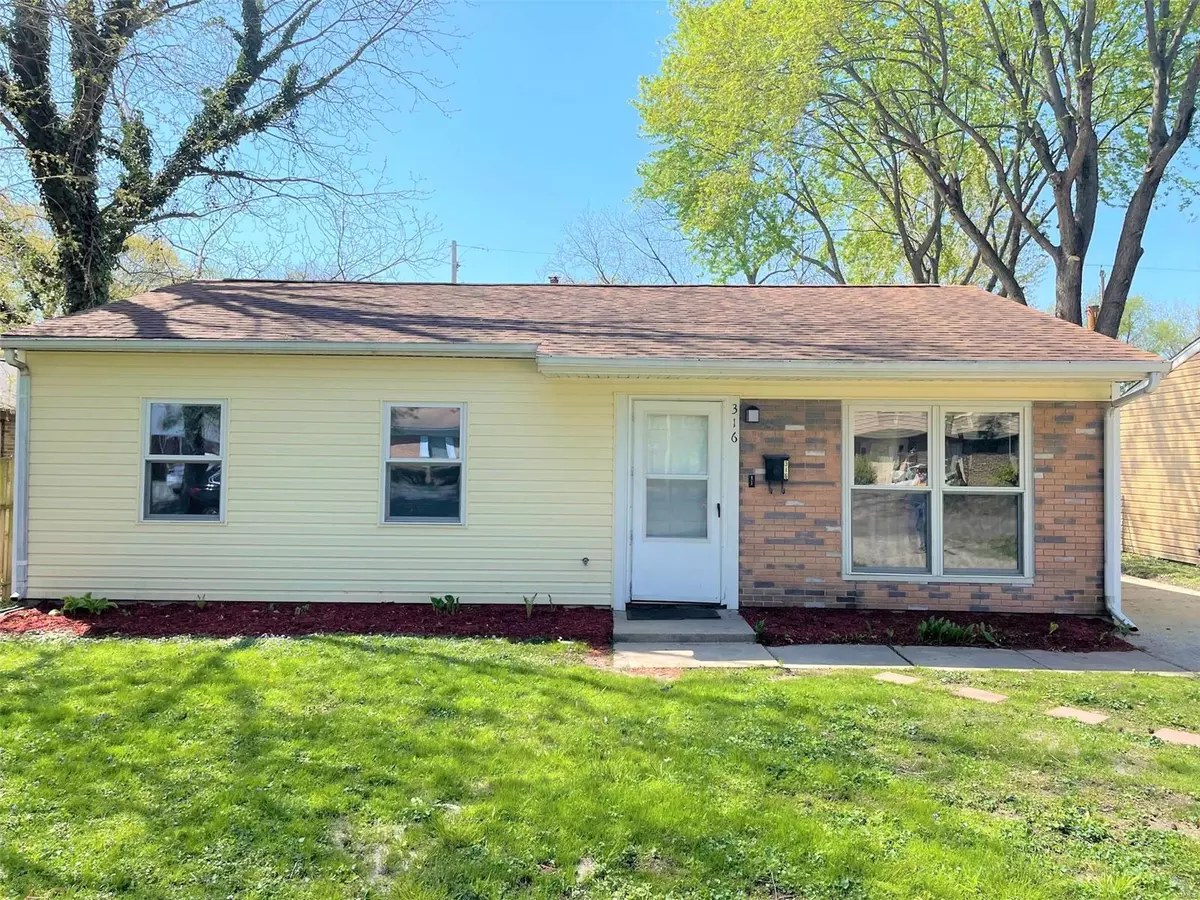 Belleville, IL 62226,316 W I