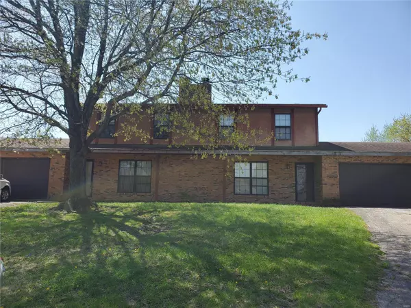 607 Oxen Ct., Shiloh, IL 62221