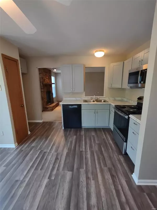 Hazelwood, MO 63042,341 Sturbridge Village DR