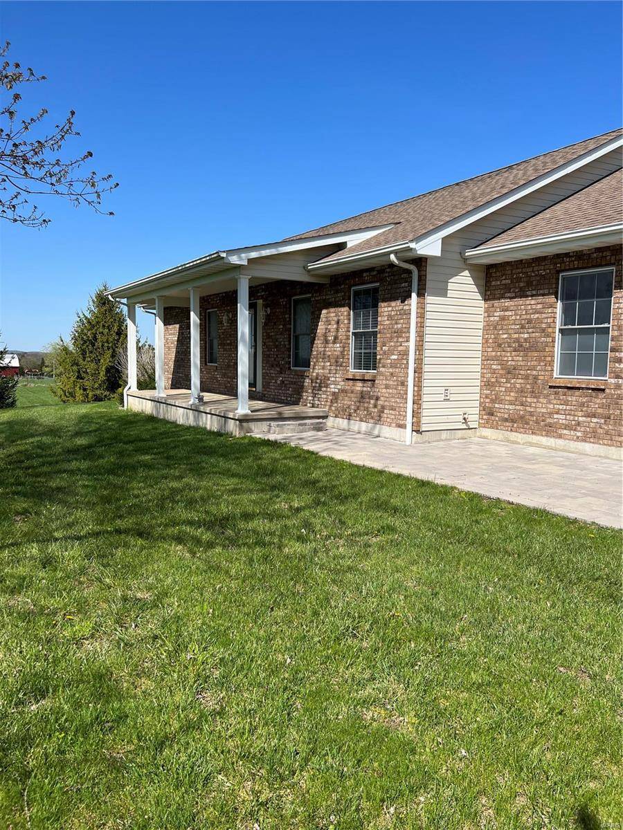 Farmington, MO 63640,18292 Salem School RD