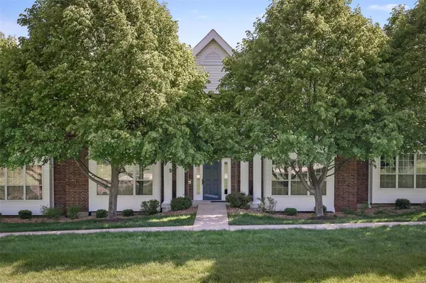 Ballwin, MO 63021,1605 Forest Springs #A