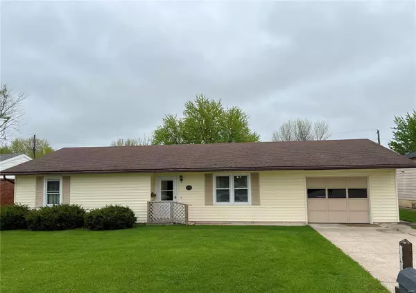 4235 Sunburst DR, Hannibal, MO 63401