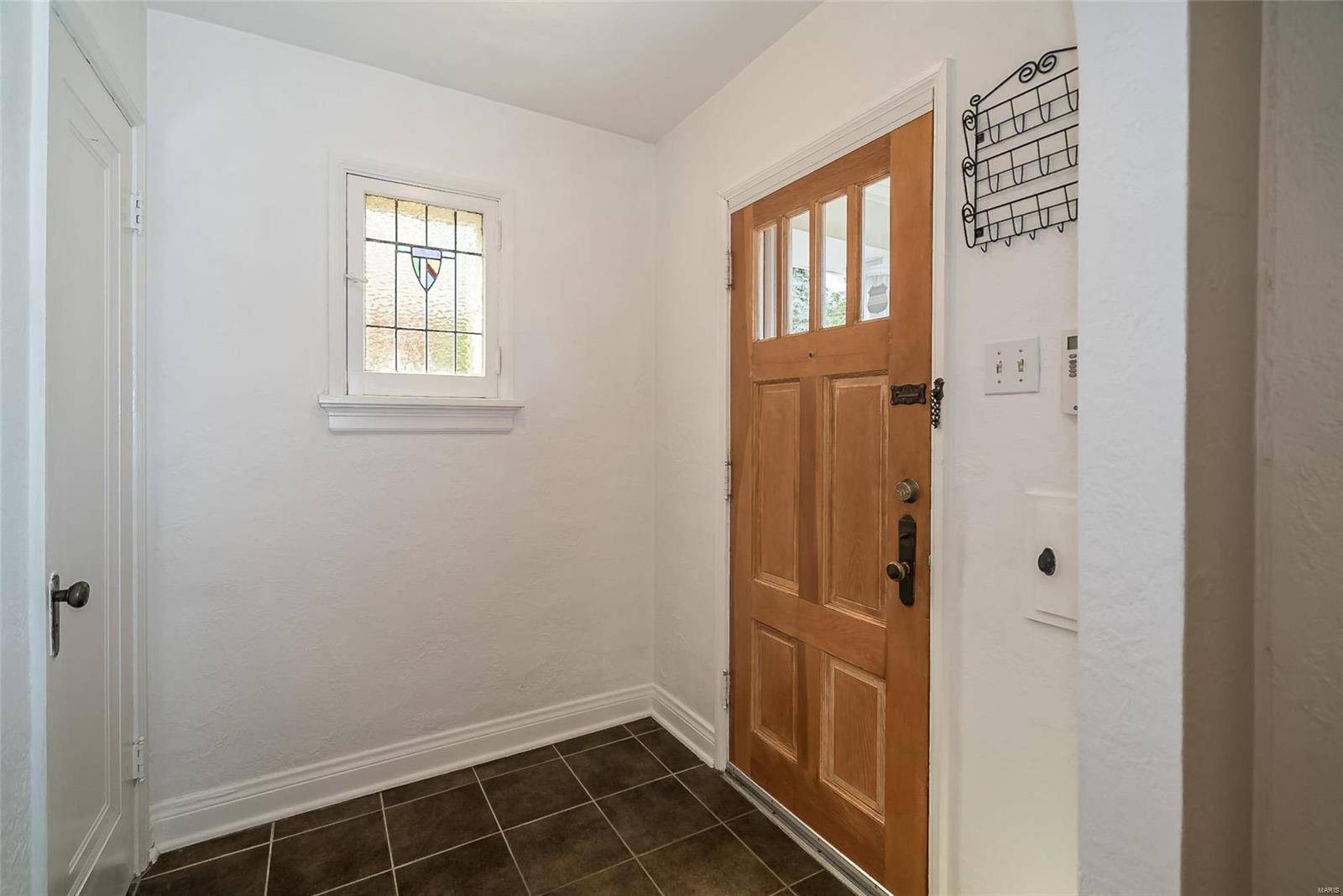 Overland, MO 63114,8914 Lackland RD