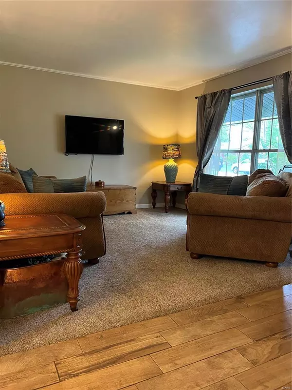 Warrenton, MO 63383,904 Clara AVE