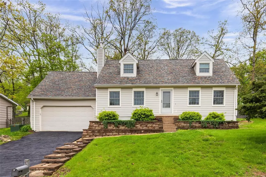 100 S Edward CT, Eureka, MO 63025