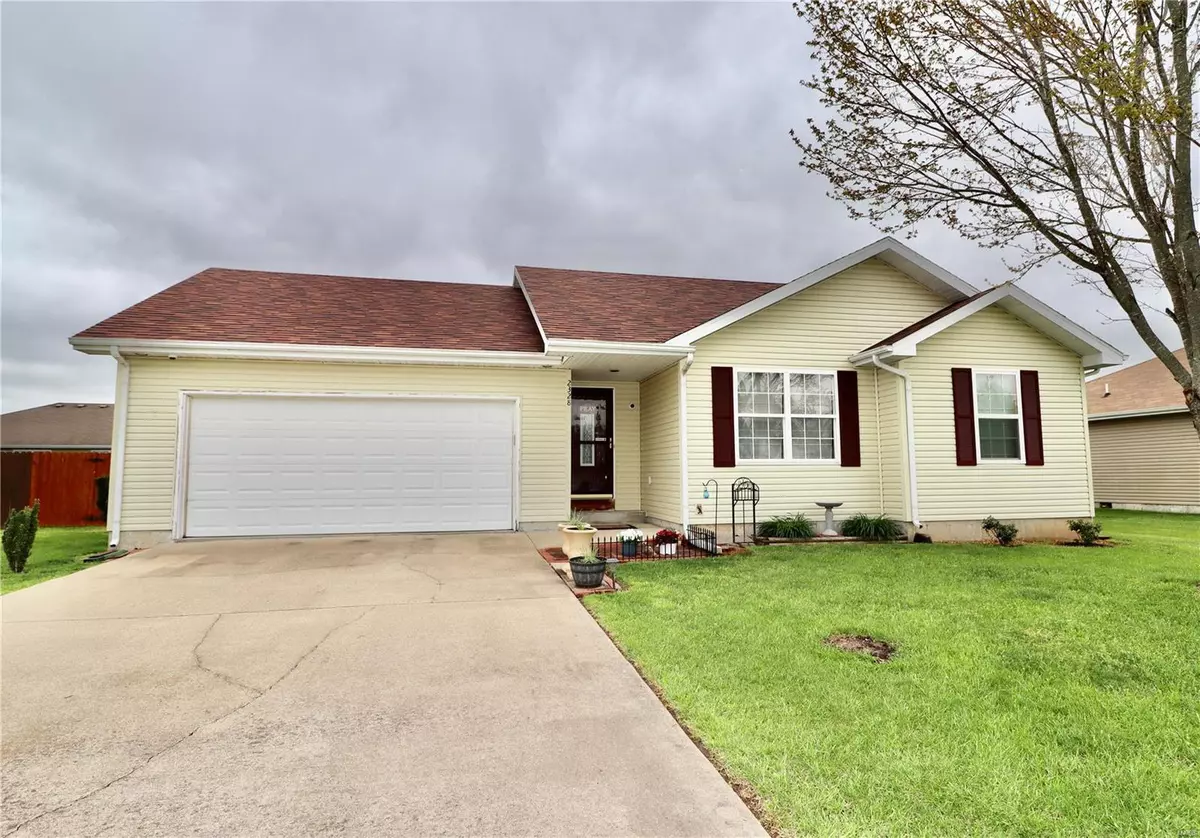 Lebanon, MO 65536,2328 Cranberry LN