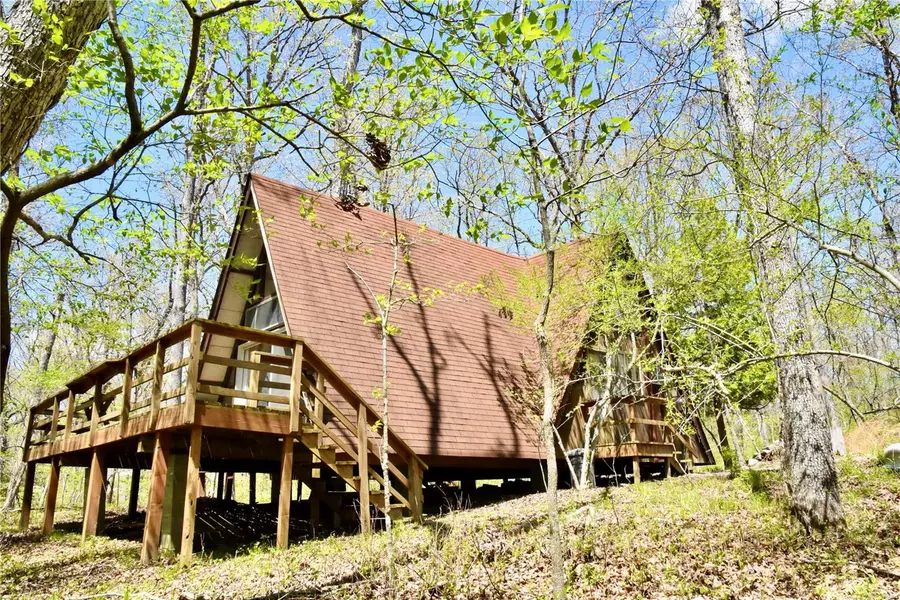 65 W Salzberg DR, Innsbrook, MO 63390