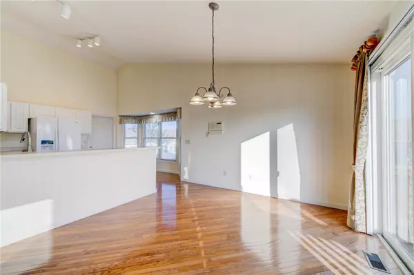 Dardenne Prairie, MO 63368,2 Nina CT #780A