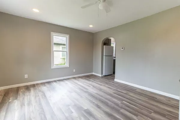 Dixon, MO 65459,105 S Locust ST