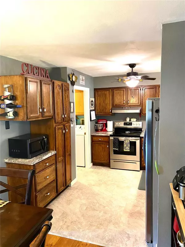 Shiloh, IL 62221,33 Ramona DR