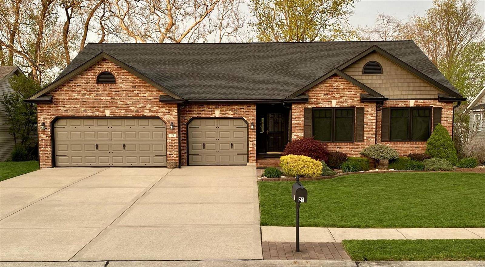 21 Cedar ML,  Troy,  IL 62294