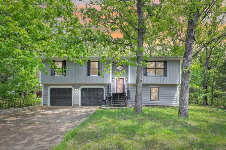 6 Jerrys Point, Hillsboro, MO 63050