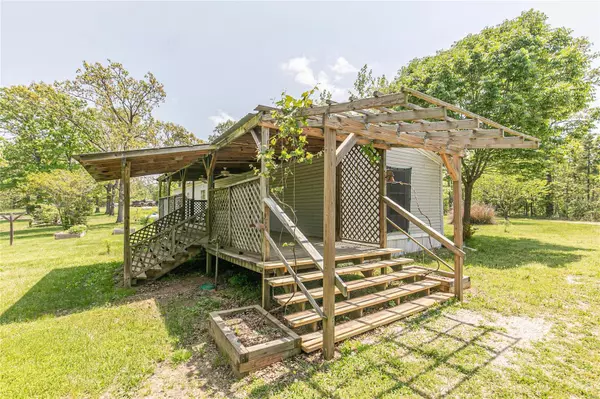 Ellsinore, MO 63937,835 Carter Rt OO
