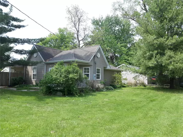 Hawk Point, MO 63349,718 W Lincoln