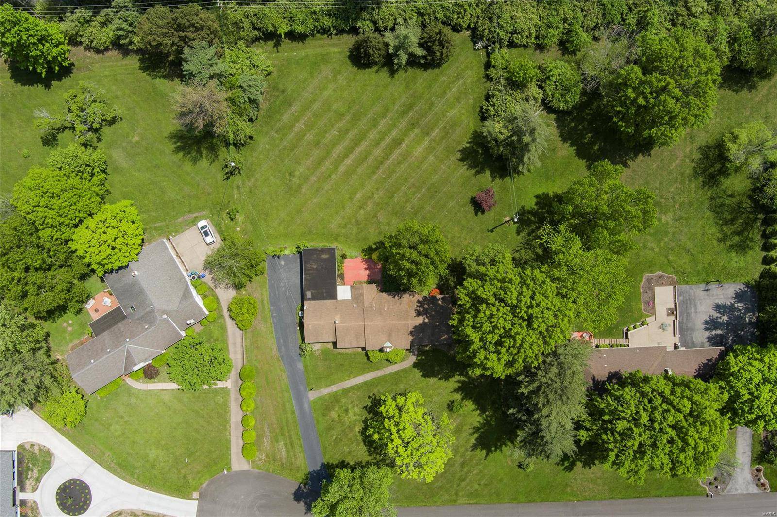 21 Marsally DR, St Louis, MO 63131