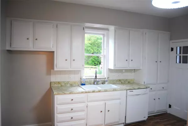 Poplar Bluff, MO 63901,801 Sanders