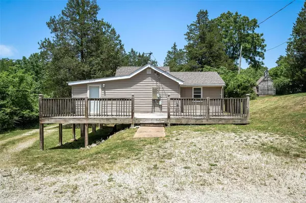 3990 Freeman, Pacific, MO 63069