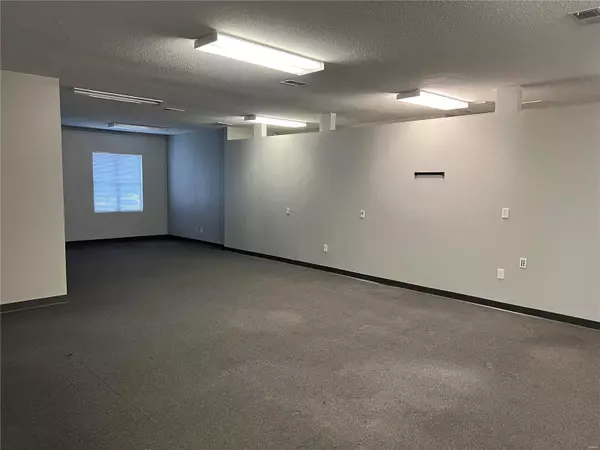 St Peters, MO 63376,1450 Triad Center DR