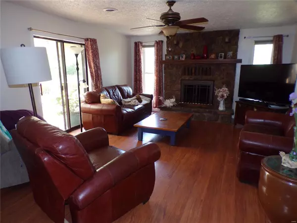 St Robert, MO 65584,16124 Hardwood Lane