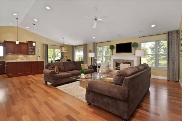Grover, MO 63040,16355 Copperwood LN