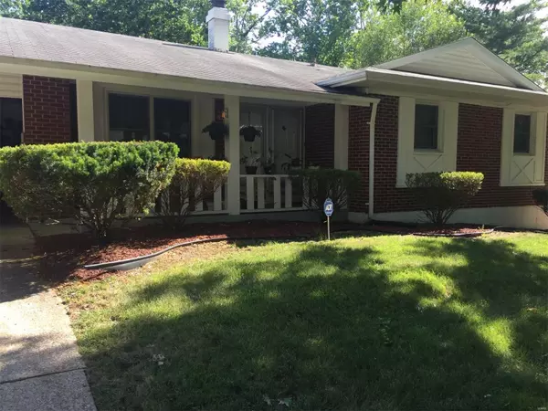 Florissant, MO 63033,6870 Parc Charlene DR