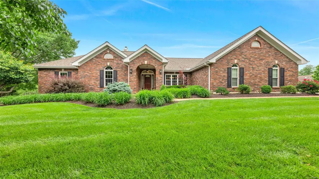 302 Saint Theodore CT, Wentzville, MO 63385