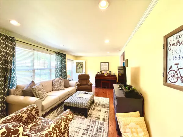 Poplar Bluff, MO 63901,2206 Penny ST