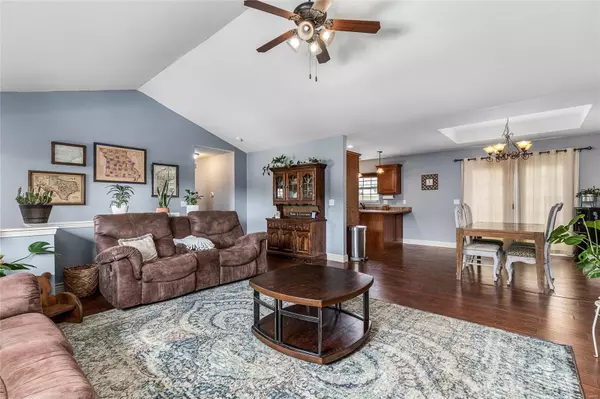 Waynesville, MO 65583,102 Mary Catherine ST