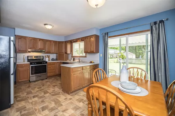 Maryland Heights, MO 63043,11812 Brookmont DR
