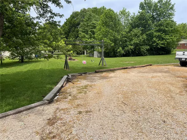 Poplar Bluff, MO 63901,5503 Misty DR